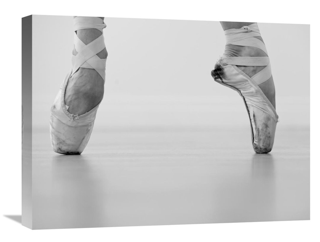 Modern & Contemporary Global Gallery