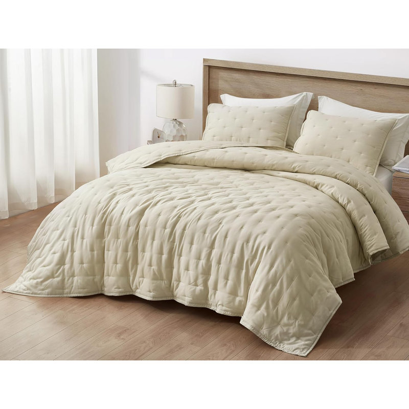 Glen Lightweight Cooling Rayon Derived from Bamboo Blended Crescent Quilt Set, Queen Quilt + 2 Standard Shams, Sand