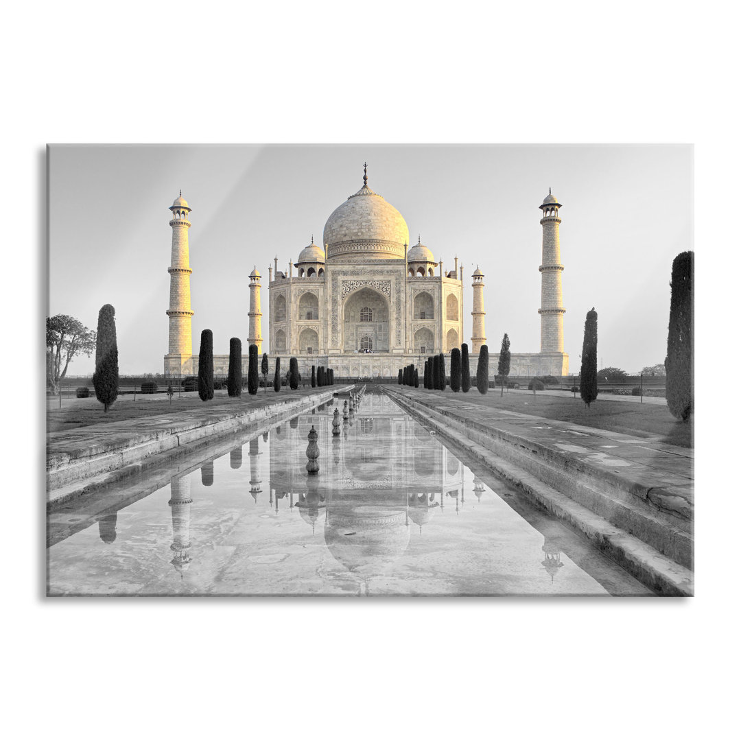 Ungerahmtes Foto auf Glas "Taj Mahal in Quiet Surroundings"