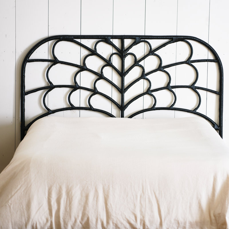 Zumbrota Rattan Headboard with Fountain Design, Queen, Black
