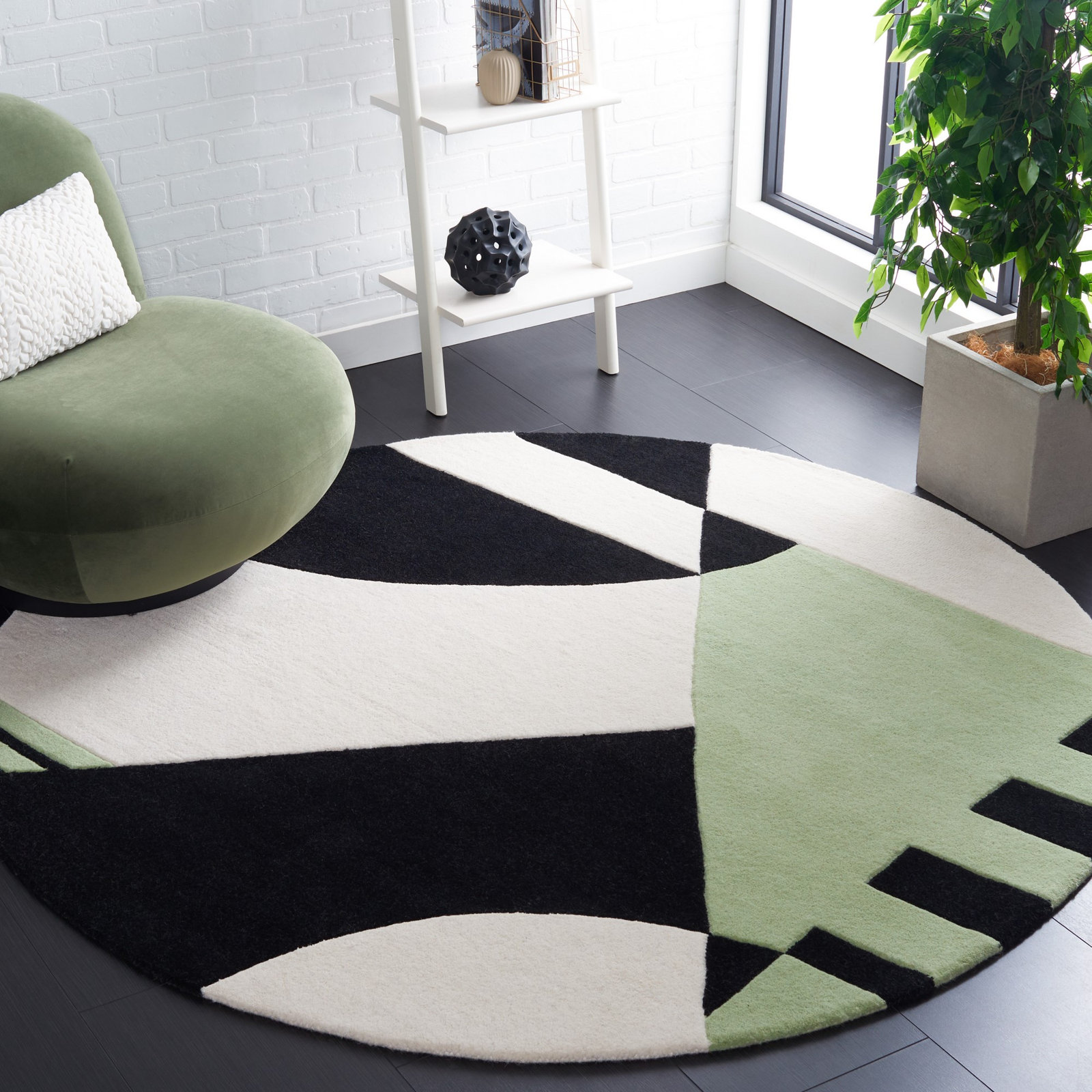 Hina Black Green Hand-Woven Rug, Round 6'
