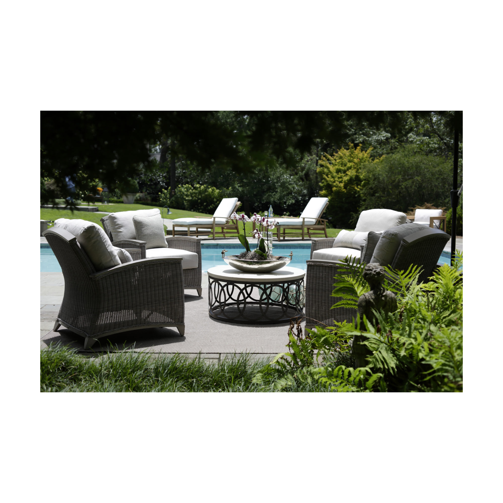 Copeland Aluminum Round Outdoor Coffee Table 36 in. W x 16.5 in. H, Ella Tables #2 Black Walnut/Slate Gray, 36"