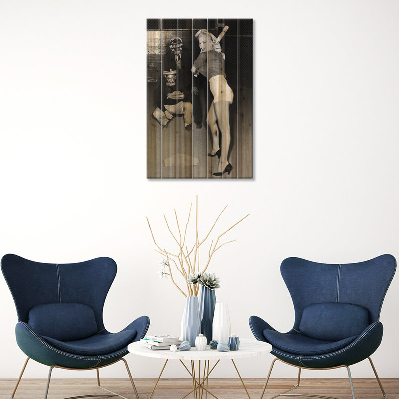 Marilyn Monroe à l'assiette en talons noirs, L 18 po x H 26 po