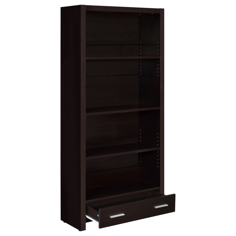 Bibliothèque à 5 tablettes avec tiroir dans un abat-jour cappuccino subtil, maximise la surface pour la présentation décorative, teinte riche des éléments de rangement dissimulés, apporte une sensation douillette à la pièce, amplement d'objets de bibliothèque
