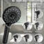 Douche à main à 6 jets en mode haut, design noir mat, boyau de 60 pouces, technologie d'amarrage magnétique pour une manipulation facile dans la pomme de douche de la salle de bain, options, à main, forme ronde en métal et répartition de l'eau uniforme