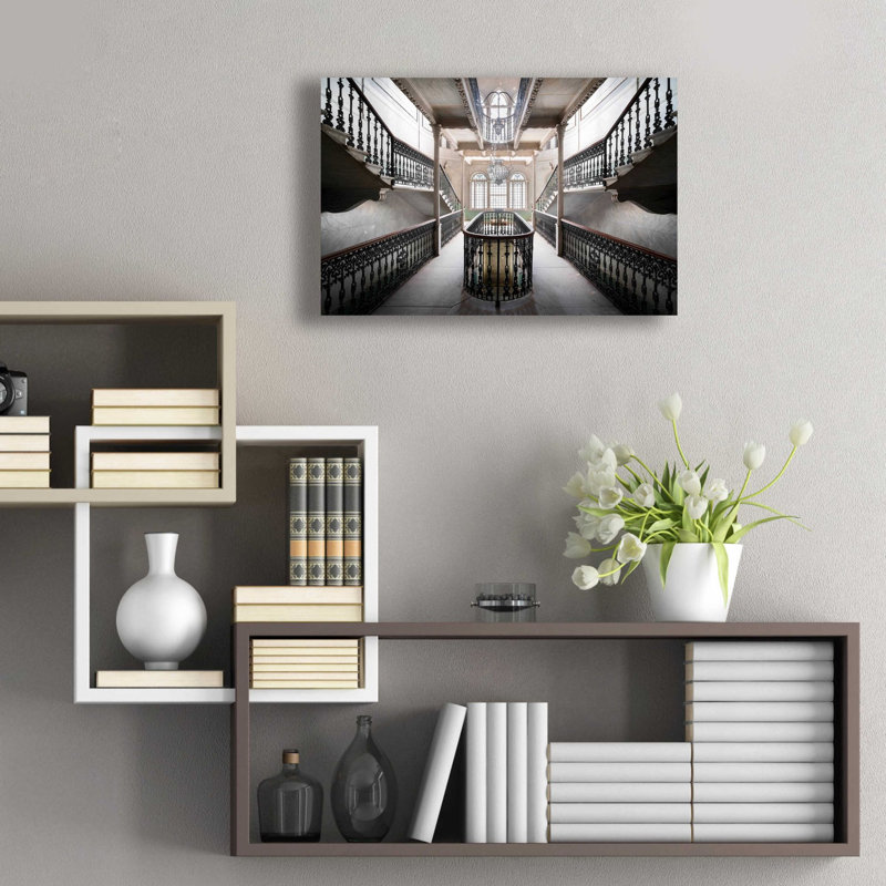 «Elegant Stairs» par Roman Robroek, art mural en verre acrylique, H 16 po x l 24 po x P 0,2 po
