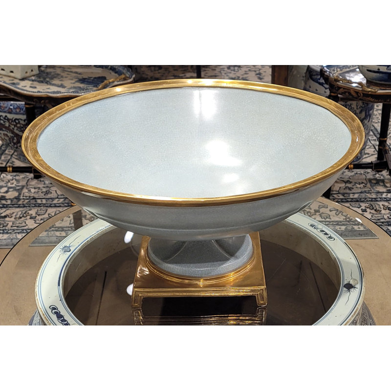 Bol en porcelaine avec bronze