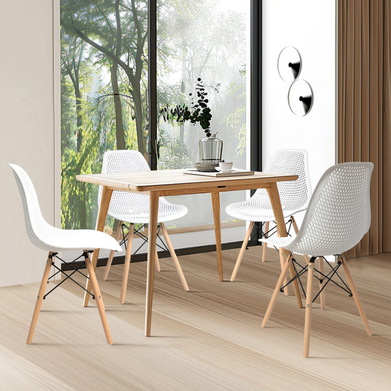 Chaise de salle à manger