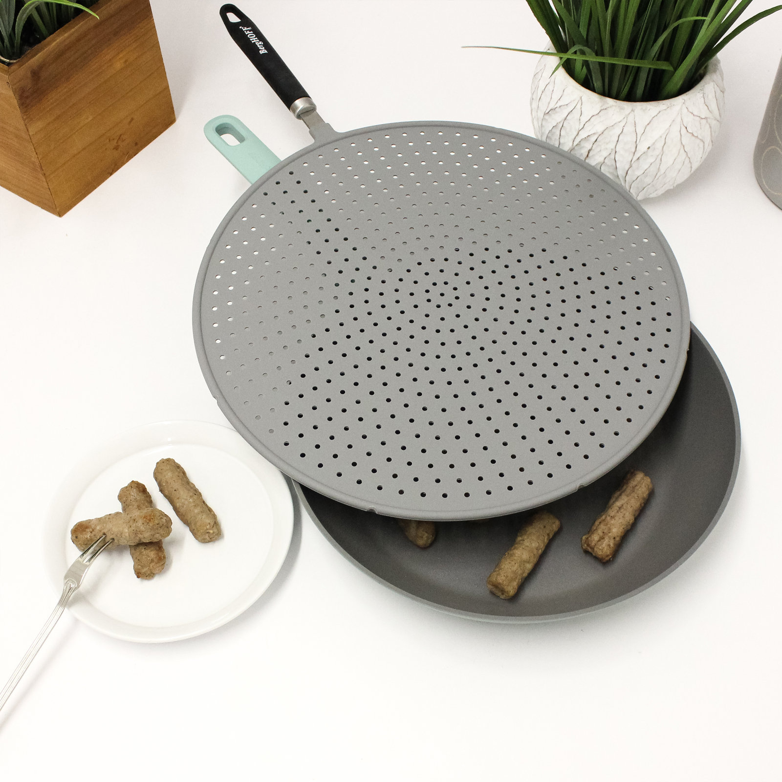 BergHOFF International Studio Splatter Screen with 13" Diameter