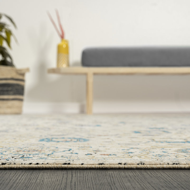 Lydian Area Rug in Ivory, Rectangle 4' x 5'11"