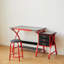Table à dessin rouge avec tabouret