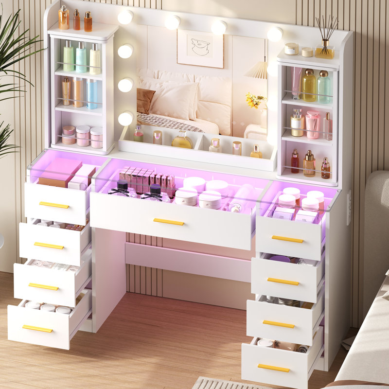 Eglinton Dressing Table with Mirror