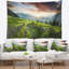 Tapisserie paysage de montagne géorgienne verte-28491535