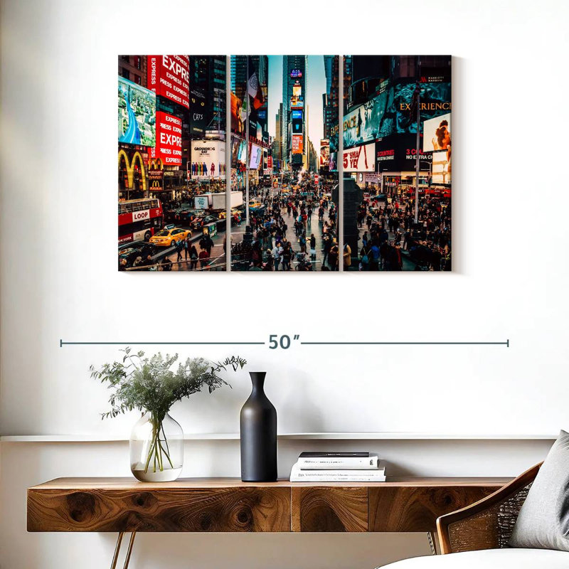 Sebbie Iconic Times Square, 24" H x 38" W