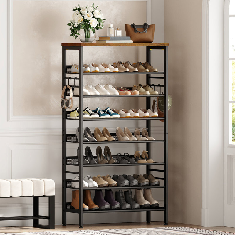 Range-chaussures empilable 24 à 32 paires, avec tablettes réglables plates ou en angle