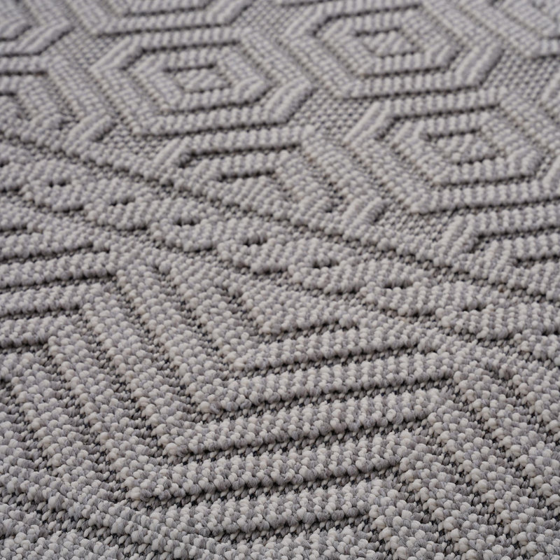 LOOM & LUXE Collection 6X9 Geometric Indoor/Outdoor Area Rug, Rectangle 6'7" x 7'9"
