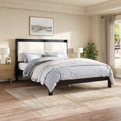 Grand lit plateforme en bois massif avec tête de lit tapissier en velours - sans sommier, design moderne Mid-Century, noir