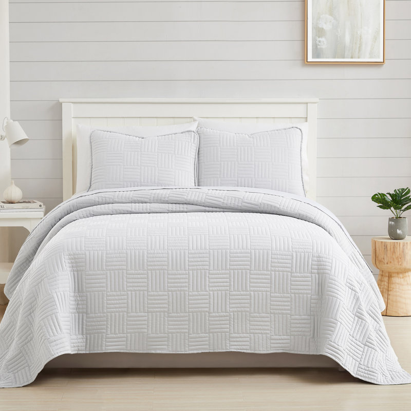 Grid Quilted Oversized lightweight Prewash Microfiber Quilt Set, King Quilt + 2 King Shams, White