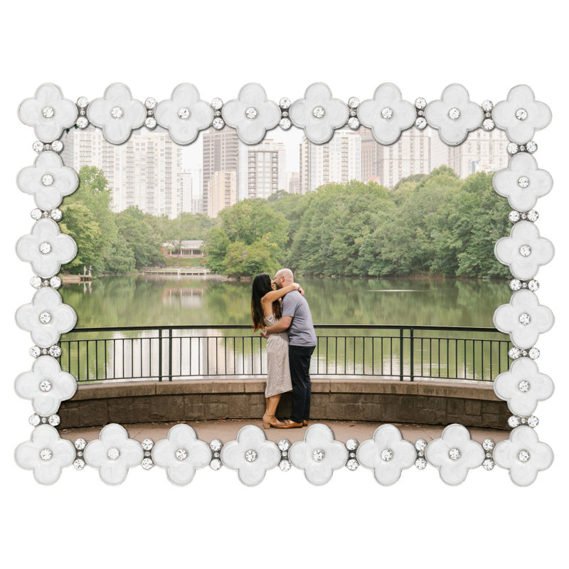 Clover Metal Picture Frame, 4" x 6"