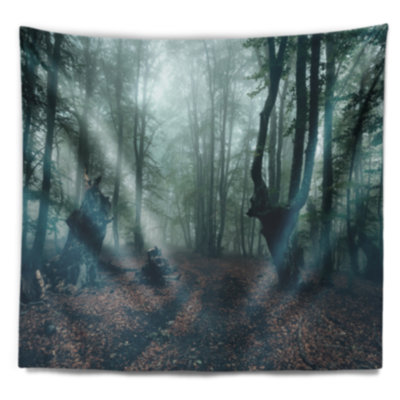 Tapisserie forêt sombre et arbres foncés Landscape