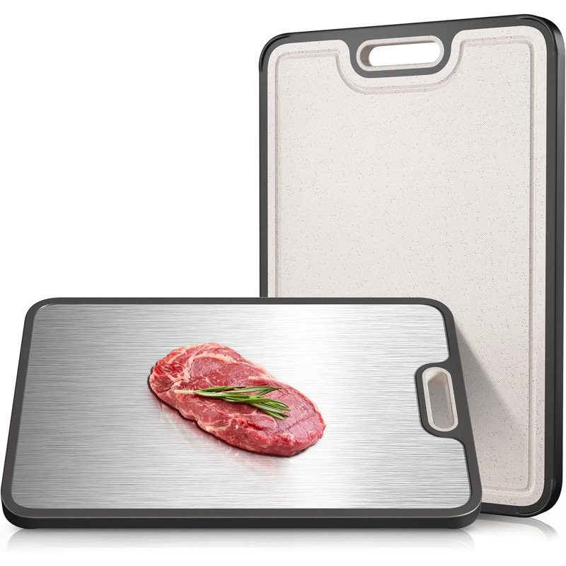 Planche à découper double face en titane et paille de blé - planche à découper de cuisine 15 po x 10 po avec rebord en silicone antidérapant, rainures à jus, lavable au lave-vaisselle pour la viande, les légumes et les fruits