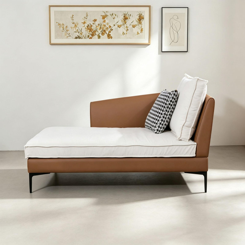 Chaise longue d'intérieur au design minimaliste