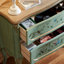 Console verte et bois manufacturé vert