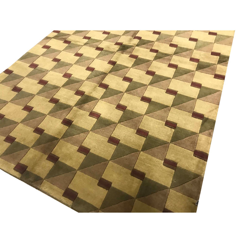 Himalayan Wool Geometric Area Rug in Gold