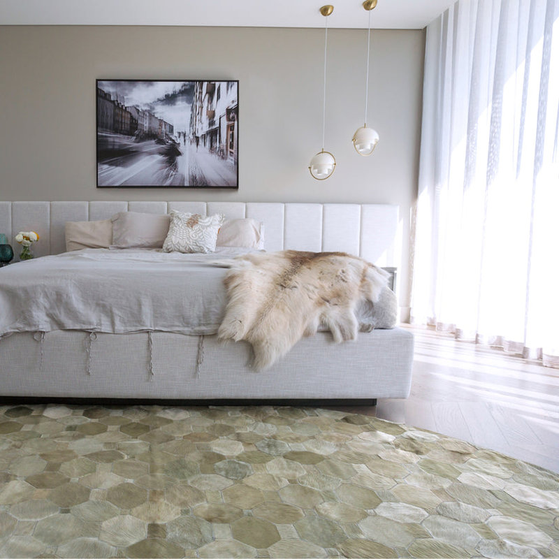 Art Hide Cowhide Area Rug in Green, Rectangle 10' x 14'