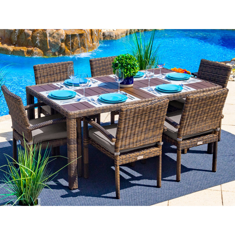 Ensemble de salle à manger rectangulaire pour 6 personnes 69,5 po Tuscany, Sunbrella tissu taupe