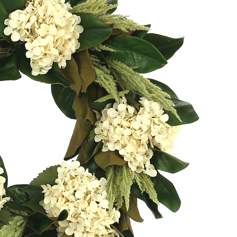25'' Grapevine Wreath with Hydrangea and Pampas