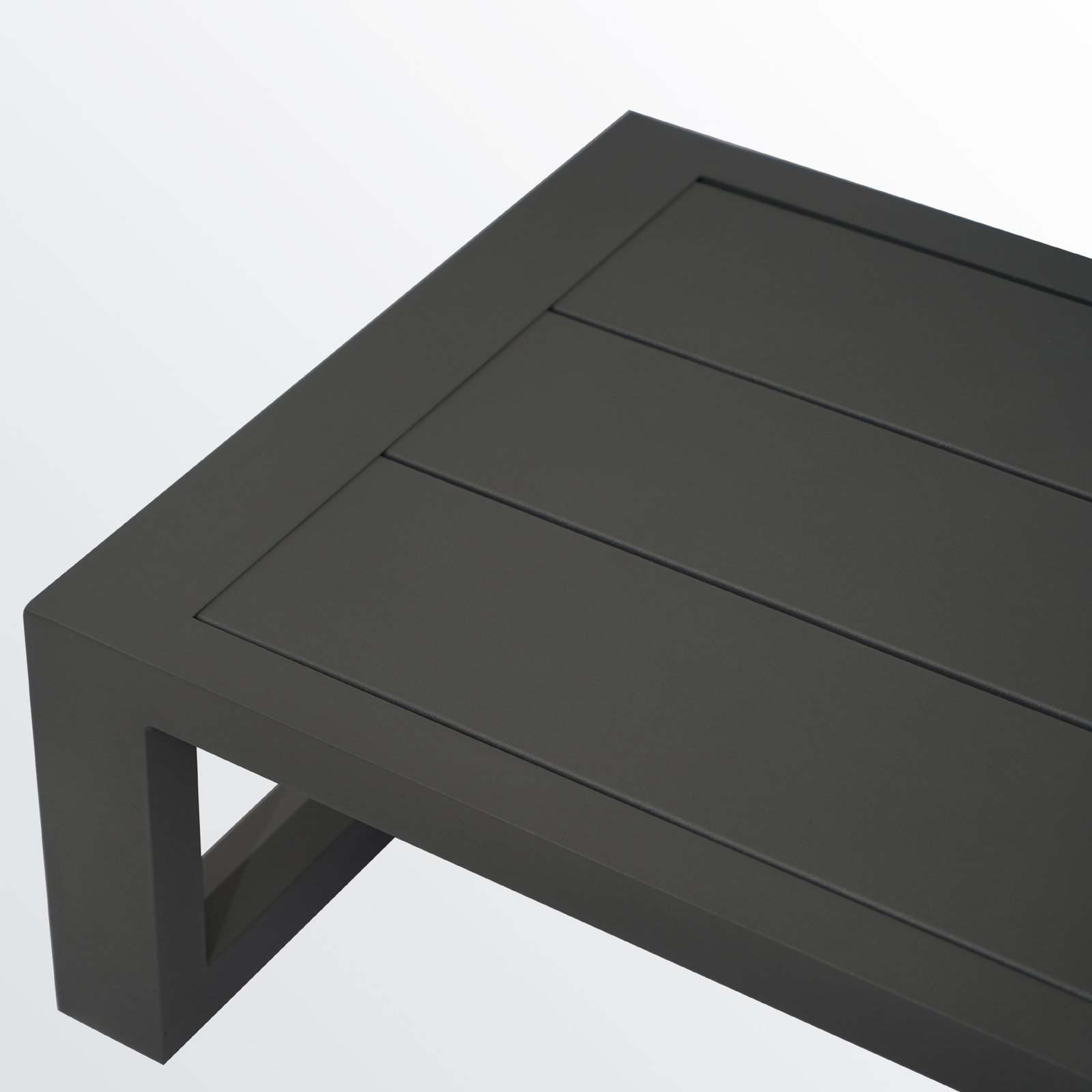 Aden 47'' Aluminum Patio Coffee Table