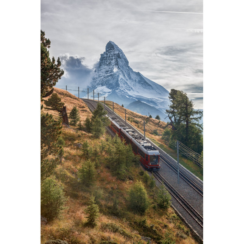 Akxel Matterhorn Peak With Train - photographie sur toile tendue, H 18 po x l 12 po