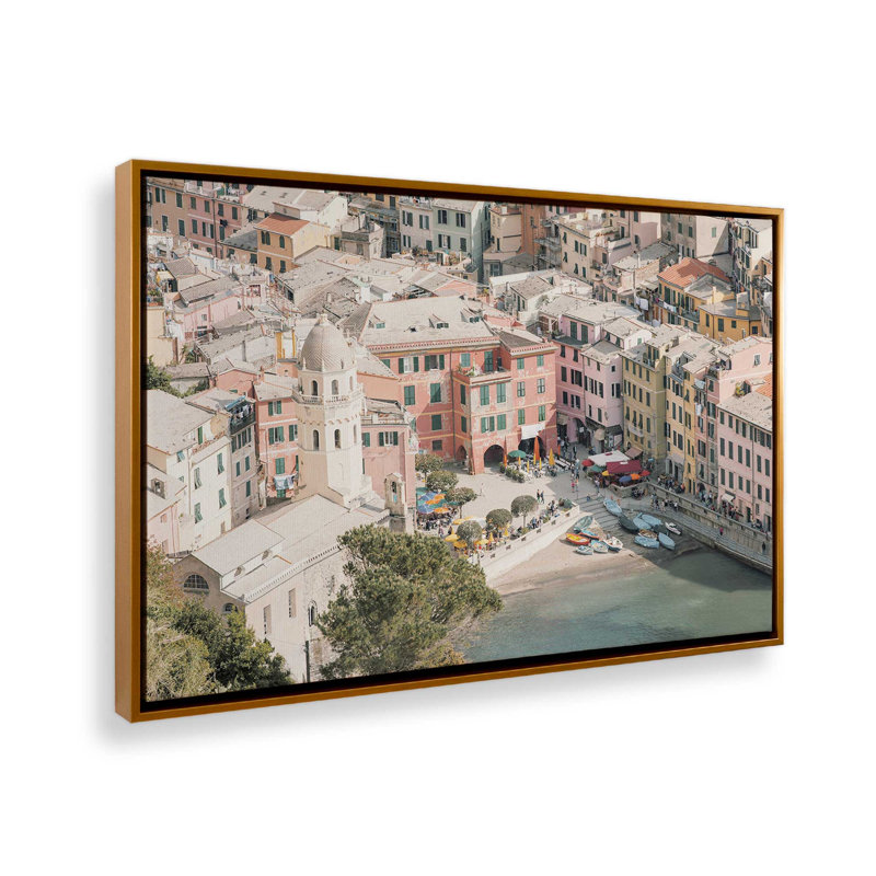 Impression sur toile Riviera Radiance, H 20,75 po x l 30,75 po x P 1,75 po, Cadre doré poli