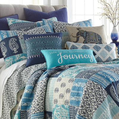 Chandra Quilt Set