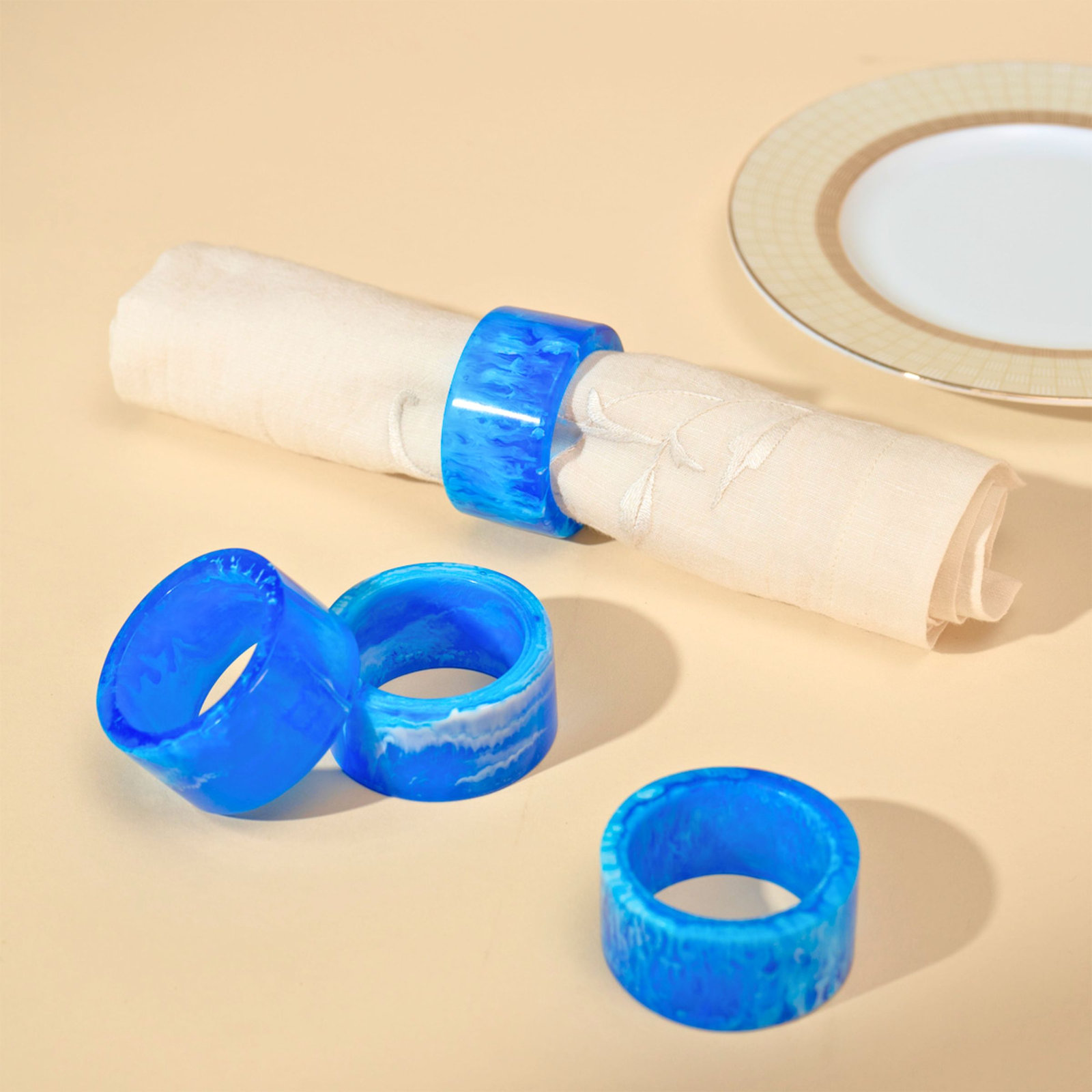 Lucente Tortoise Shell Resin Napkin Ring Set, Blue