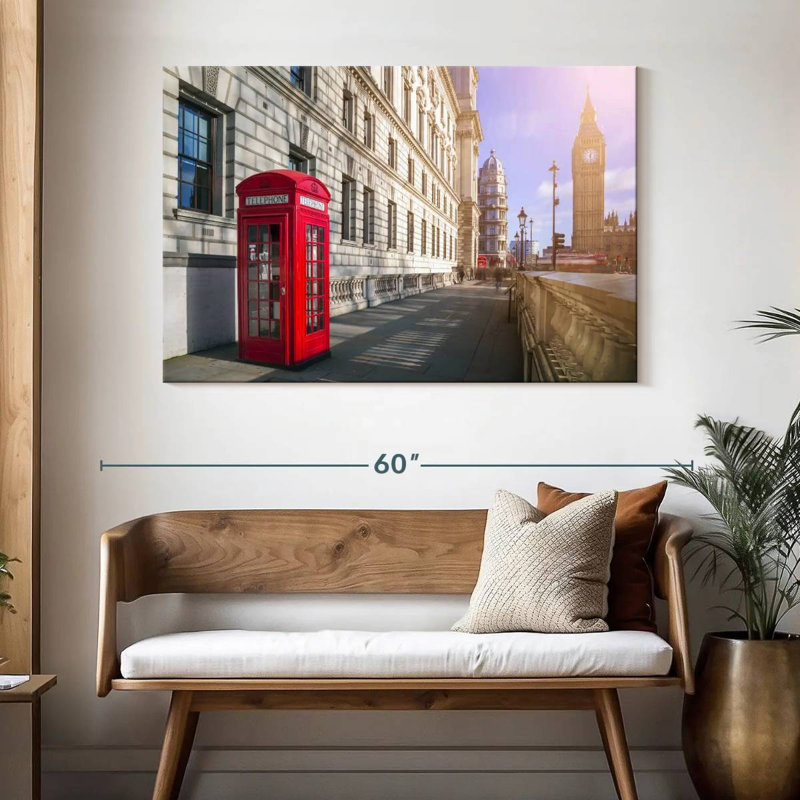 Cabine téléphonique Sireci London, H 32 po x l 48 po