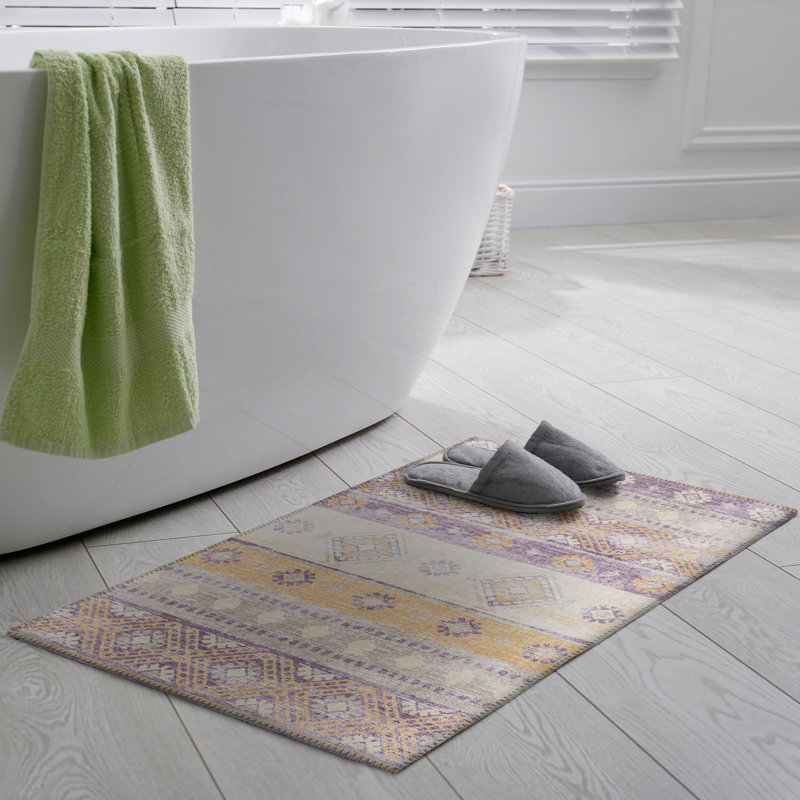 Tapis mauve / blanc / jaune tissé à la machine Wattson Southwestern, Rectangle 1 pi 8 po x 2 pi 6 po
