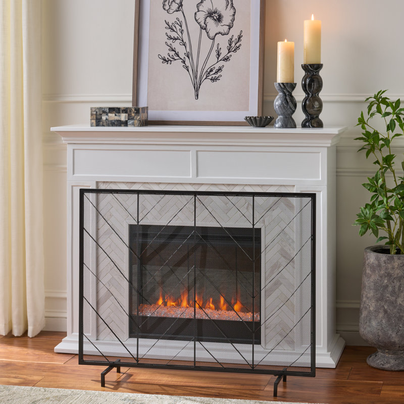 Dama Chevron Iron Fireplace Screen