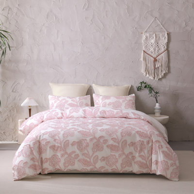 Cotton Clipped Jacquard 5pcs Comforter Set, with 2 Pillow Shams & 2 Euro Shams.