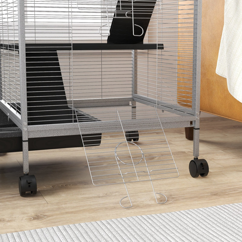 Cage à petits animaux avec rampe Susanna, Argent argent, 44.75" H x 20.5" W x 20.5" D