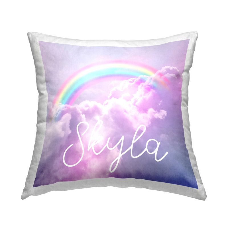 Coussin décoratif imprimé nuages mauves et arc-en-ciel par Elephant Stock, Oui
