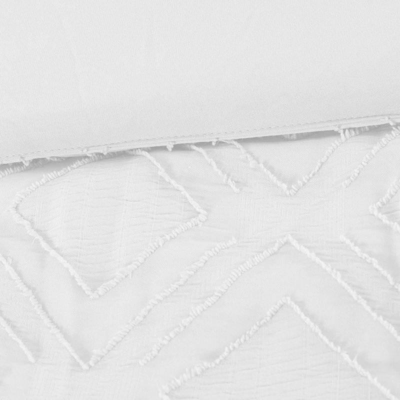Ethos Clipped Jacquard Quilt Set, King Comforter + 2 Shams, White