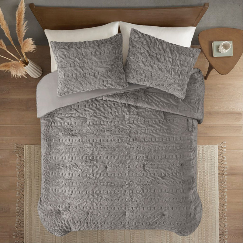 Full/Queen Ruched Fur Down Alternative Comforter Set, Gray, Queen Comforter + 2 Shams