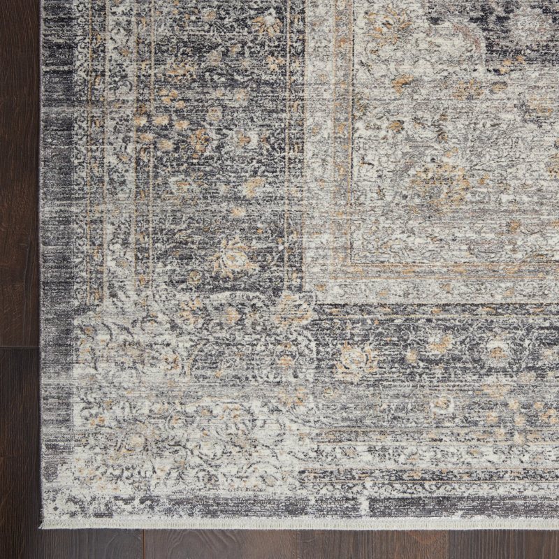 Turaab Oriental Indoor Rug, Rectangle 5'3" x 7'3"