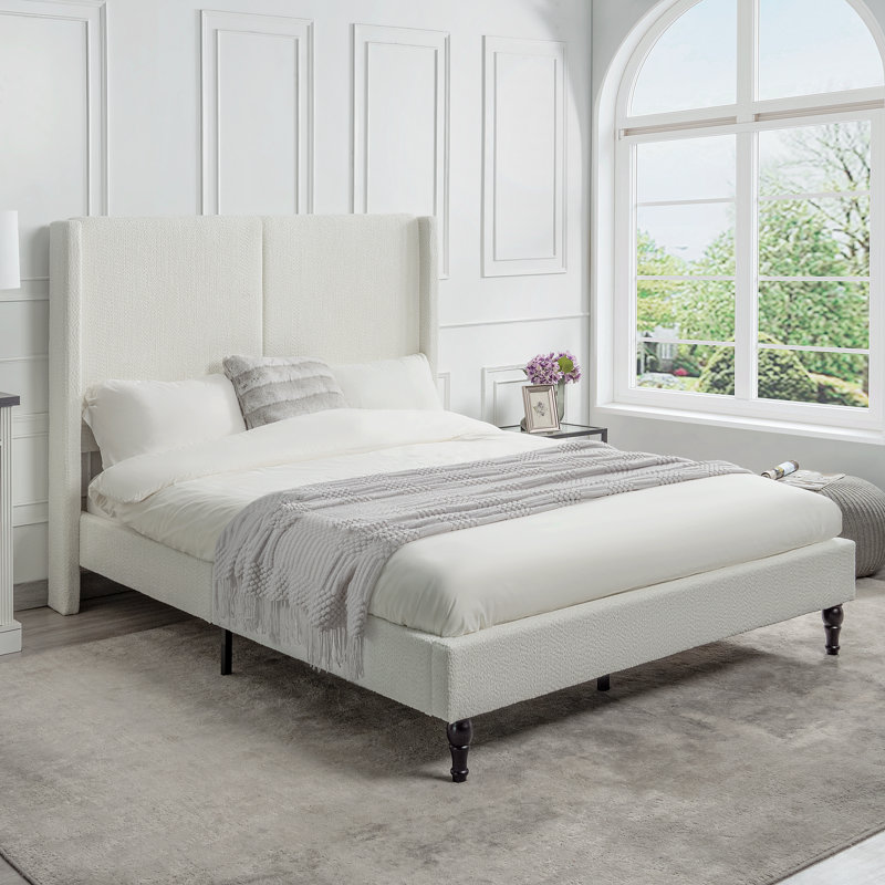 08B5A90DB1244AB7B5254BABA5B69A8A, White, Queen