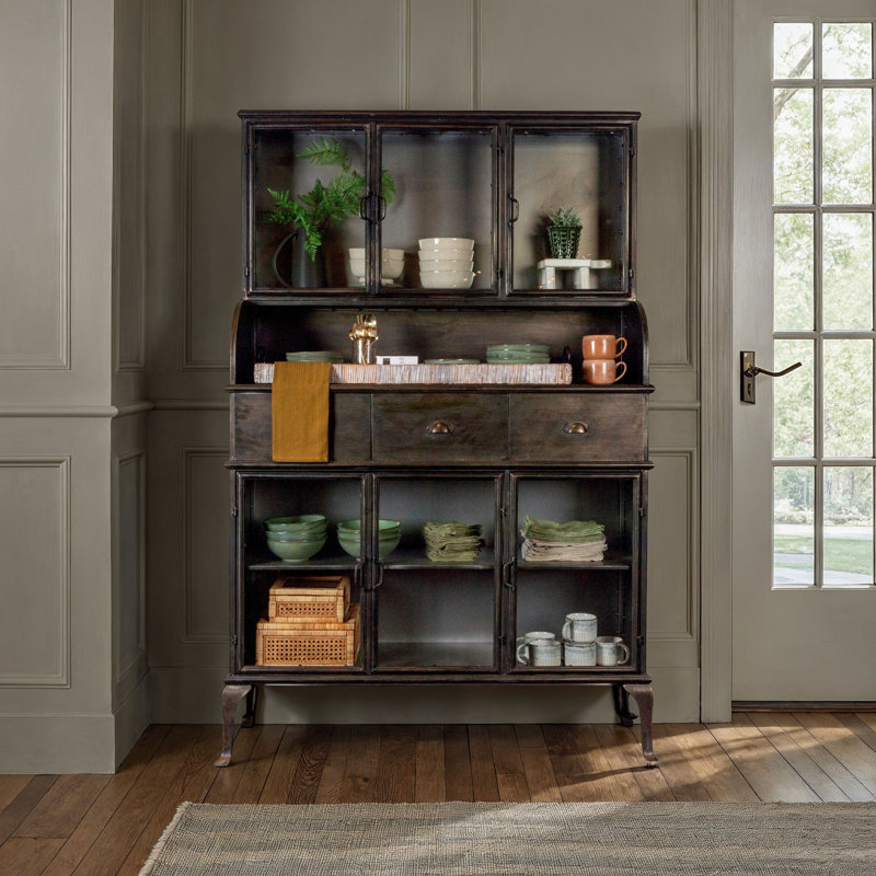 Armoire Camila en métal antique avec 6 portes en verre, 3 tiroirs et tablette, noir antique