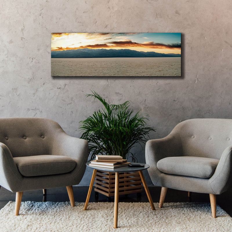 «Mort Valley - Badwater Basin Gold Sunset» par Epic Portfolio, art mural sur toile, 60 po x 20 po