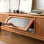 Meuble télé en bois de cerisier de style rétro-107149865