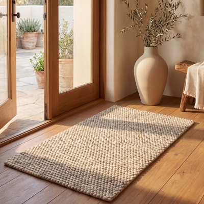 Tapis beige fait à la main Elle